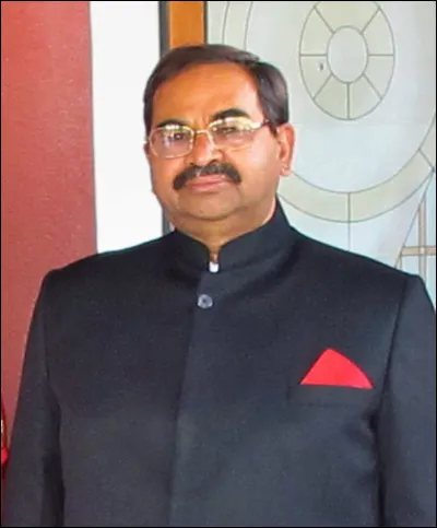 Quelle est la nationalité de Balthazar Napoléon IV de Bourbon-Bhopal ?