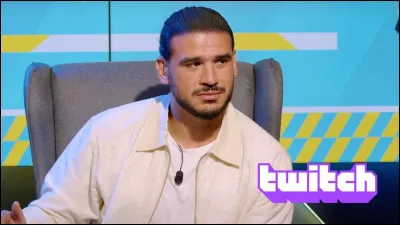 Combien de langues AmineMaTue parle-t-il ?