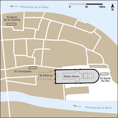 À l'ère chrétienne, combien d'églises se succèdent à cet emplacement avant la construction de Notre-Dame ?