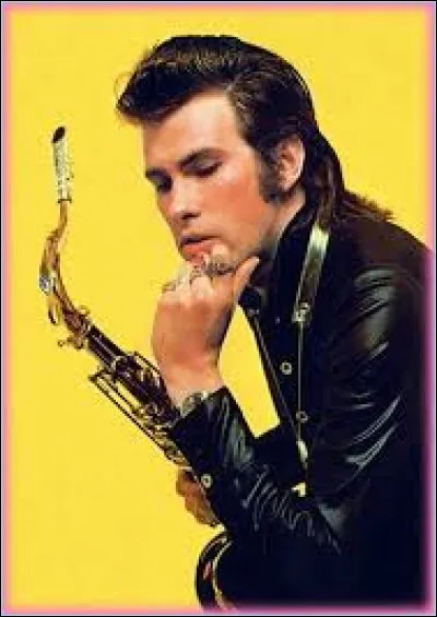 Il jouait pour un groupe célèbre mais pas pour Supertramp. Qui est-ce ?