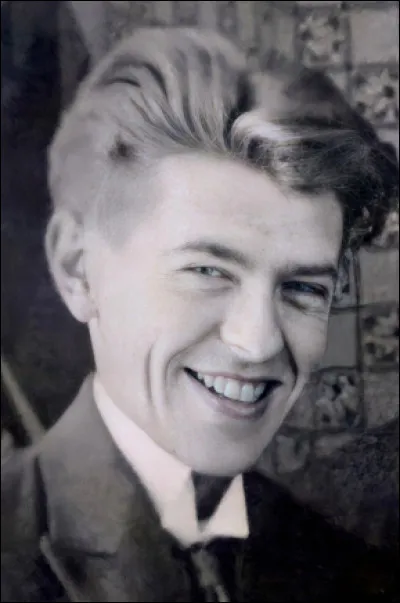 Qui était cet artiste peintre surréaliste belge en M aux toiles rébus et métaphoriques ?