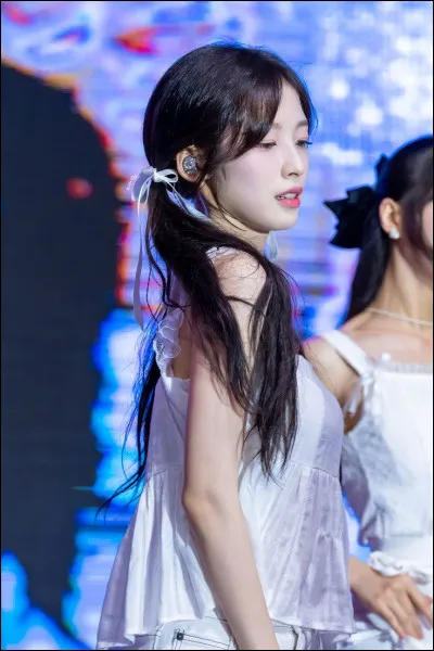 Qui est la maknae, la plus jeune, de ce groupe ?