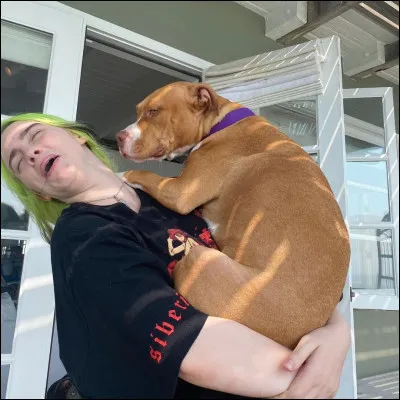 Quel est le nom du chien de Billie ?