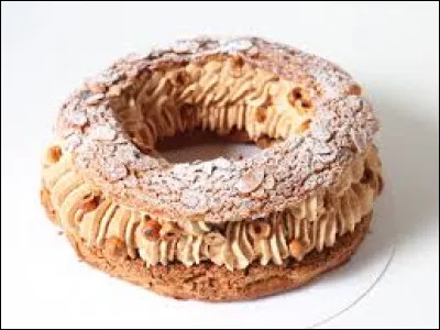 En l'honneur de la course cycliste Paris-Brest le pâtissier Louis Durand, sur la demande du journaliste, grand reporter et homme de lettres Pierre Griffard crée cette pâtisserie en forme de roue de vélo. Avant ou après 1920 ?