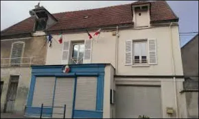 Nous terminons notre balade dans la Brie, à Villiers-sur-Morin. Ville de l'arrondissement de Meaux, sur les bords du Grand Morin, elle se situe dans le département ...