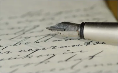 ''Harry Potter et l'Ordre du Phénix'' !
Quand Dolores Ombrage évalue les autres professeurs de Poudlard, elle demande au professeur Trelawney depuis combien de temps elle enseigne. Quest-ce que la professeure de divination répond ?