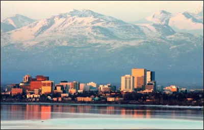 Dans quel pays se trouve la ville d'Anchorage ?