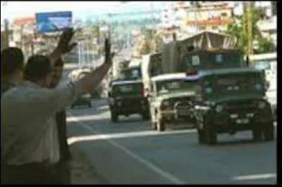 En 2005, l'armée syrienne se retire après 29 années de présence : de quel pays ou territoire s'agit-il ?