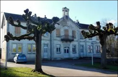 Nous sommes maintenant &agrave; Chevigny. Village Jurassien, il se situe dans l'ex r&eacute;gion ...