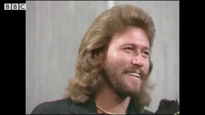 Barry Gibb était le chanteur des Bee Gees.