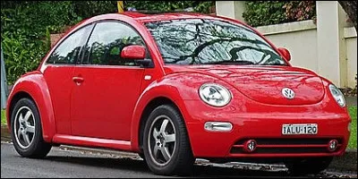 Quelle est cette auto premier "remake" d'une voiture très connue ?