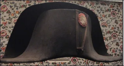 Qui a dit "L'amour est une sottise faite à deux" ?