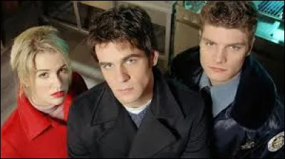 Dans la série "l'île de l'étrange", le trio d'enquêteurs est composé du shérif, d'un journaliste-écrivain, et d'une...