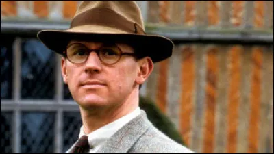 Albert Campion est un...