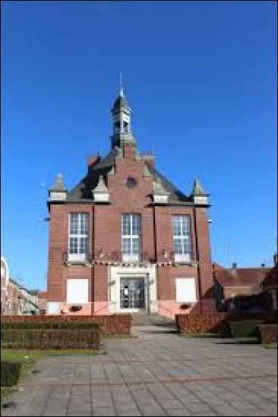 Village de l'arrondissement de Péronne, dans le Vermandois, Roisel se situe dans le département ...