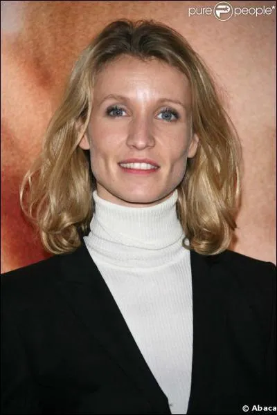 Quel est le mtier d'Alexandra Lamy quand elle passe sur M6, tous les soirs ?