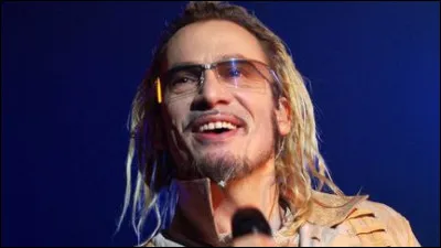 De quelle chanson de Florent Pagny sont issues ces paroles : "Davoir passé des nuits blanches à rêver / Ce que les contes de fées vous laissent imaginer / Davoir perdu son enfance dans la rue / Des illusions déçues, passer inaperçu / Dêtre tombé plus bas que la poussière / Et à la terre entière, en vouloir puis se taire / Davoir laissé jusquà sa dignité / Sans plus rien demander, quon vienne vous achever" ?