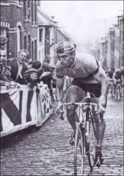 Il remporte en 1956, à 22 ans, sa première grande victoire dans une course belge :