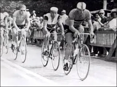 Il a été champion du monde sur route ...