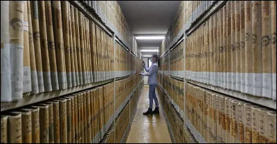 Quel service d'archives est compétent pour débuter sa généalogie ?