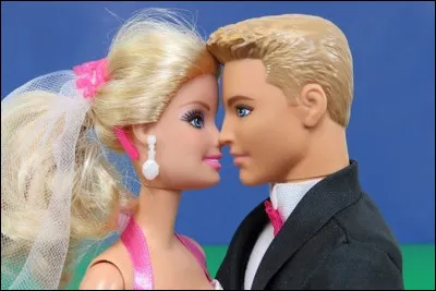 Qui sont ces amoureux de fiction de l'univers Mattel, un couple glamour et sexy ?