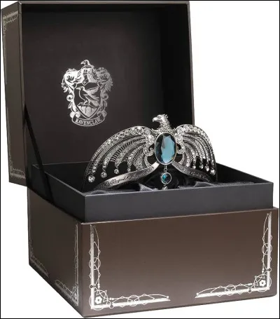 Porte-t-elle un diad&egrave;me &agrave; son mariage ?