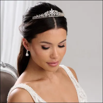 En quoi est fait son diad&egrave;me ?