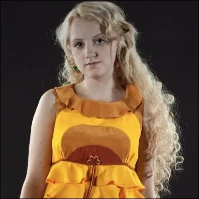 Comment est sa robe &agrave; son mariage ?