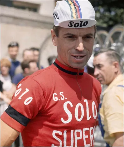 Le cycliste belge Rik Van Looy, mort le 17 décembre 2024, grand spécialiste des courses classique, s'est illustré en remportant trois fois cette course mythique :