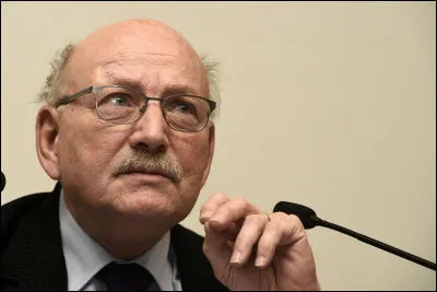 Jean-Pierre Rioux, mort le 6 décembre 2024, était un ...