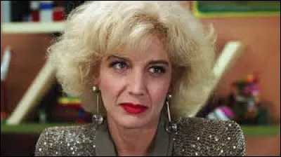 L'actrice espagnole Marisa Paredes, morte le 17 décembre 2024, était Becky dans ce film d'Almodovar sorti en 1991 :