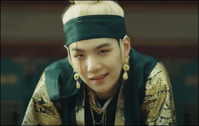 Si Suga devait sortir avec un membre des BTS lequel ce serait ? (C'est lui qui l'a dit.)