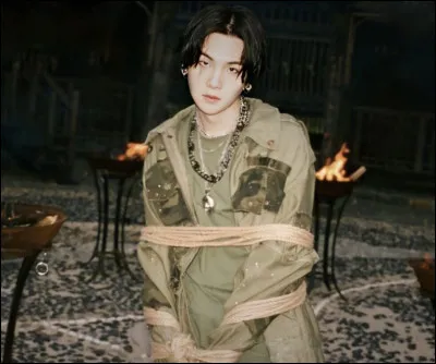 Quel est son surnom, donné par le groupe ?