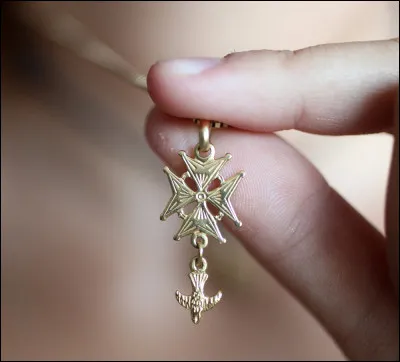 Quest-ce que la croix huguenote ?