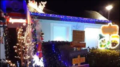 Nous continuons notre balade dans le Maine-et-Loire, à Saint-Florent-le-Vieil. Nous sommes en région ...