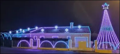 Pour les amateurs de rose, rendez-vous à Verdalle. Commune midi-pyrénéenne, dans l'aire d'attraction Castraise, elle se situe dans le département ...