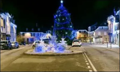 Voici les décors de Noël de Lubersac. Ville Corrézienne, elle se situe en région ...