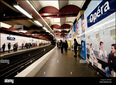 Station Opéra : à quelle ligne du métro parisien appartient cette station ?