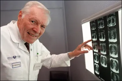 Cet homme est un grand professeur et chirurgien français qui a beaucoup fait parler de lui en 1968. Quel est son prénom ?