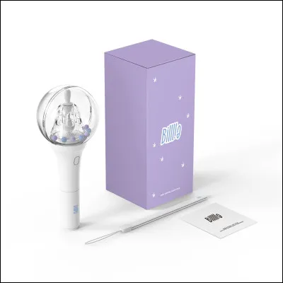 Le premier groupe à avoir eu un lightstick est 2NE1.