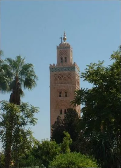 La Koutoubia est une mosque difie au XIIme sicle. O est-elle situe ?