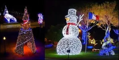 Je vous pr&eacute;sente les d&eacute;cors de No&euml;l de Mandelieu-la-Napoule. Ville de l'arrondissement de Grasse, au bord de la M&eacute;diterran&eacute;e, elle se situe dans le d&eacute;partement ...