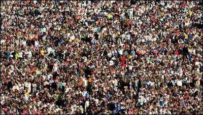 Paniques-tu quand tu es dans la foule ?