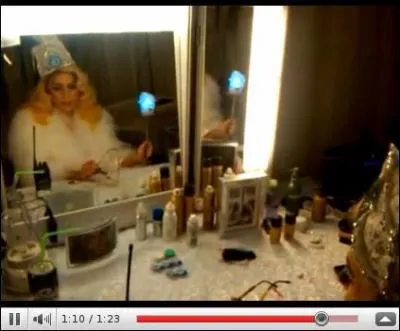 Qu'a fait Lady Gaga pour pater ses 5, 7 millions d'abonns sur son compte Twitter ?