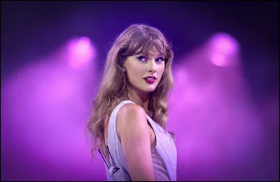 A quelle chanteuse pop-country doit-on le titre "Betty", sorti en 2020 ?