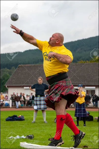 Devant cette levée de boucliers des amateurs de foot, et alors que le contrat n'est déjà pas élevé pour maintenir le train de vie des clubs professionnels français, quelle a été la réaction de DAZN pour tenter d'augmenter son nombre d'abonnés ?