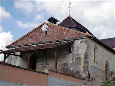 Pour finir, je vous emmène dans le Grand-Est, à Vavray-le-Petit. Petit village de 63 habitants, malgré tout dans l'aire d'attraction Vitryate, il se situe dans le département ...