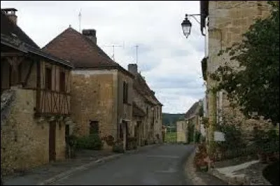 Nous sommes à Monsac. Village de l'arrondissement de Bergerac, il se situe dans le département ...