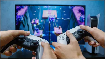 On te force à jouer à un mauvais jeu vidéo, tu n'es pas enchanté mais tu choisis...