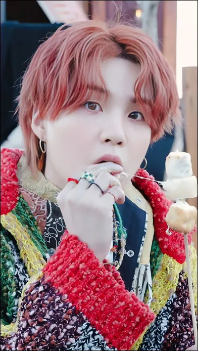 Qui penses-tu être pour V ?